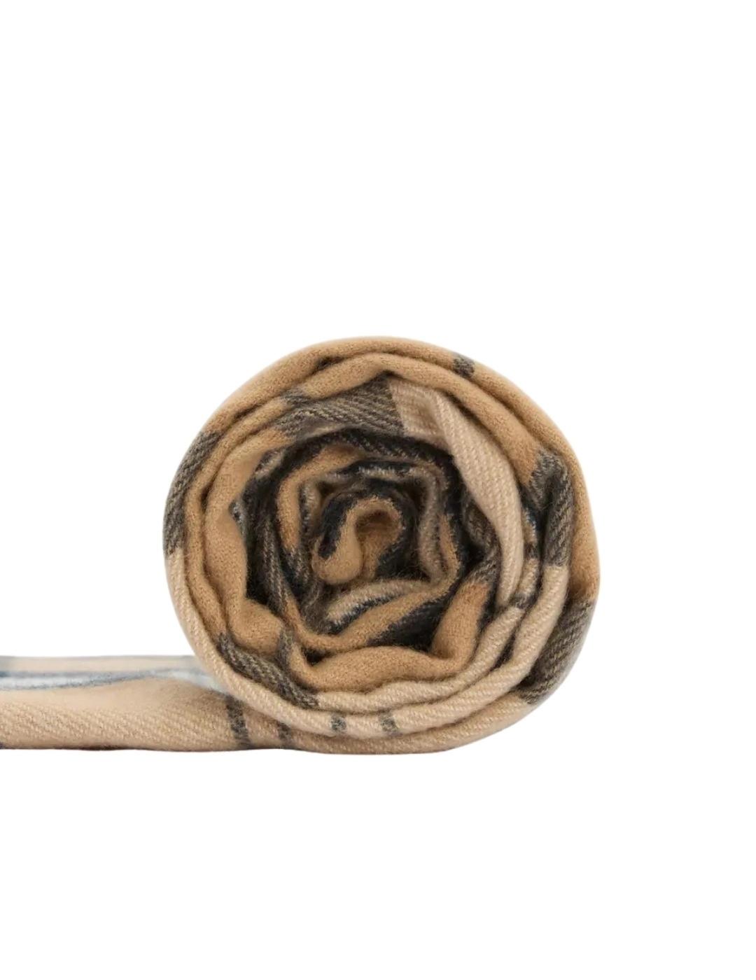 Barbour Bufanda Hailestartan Beige