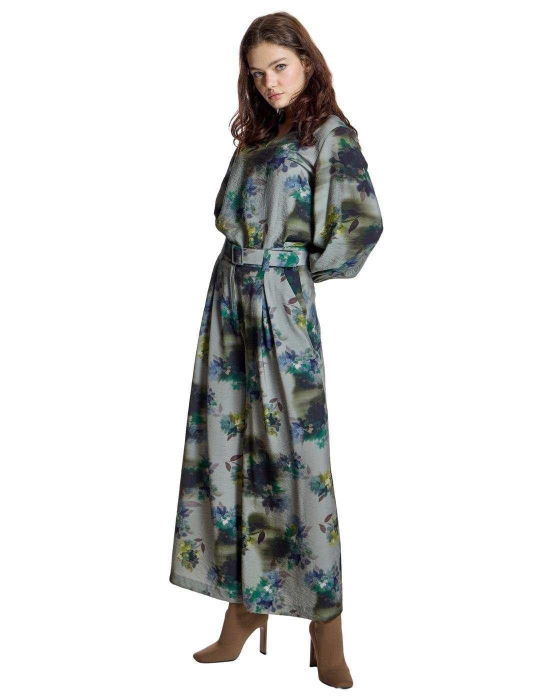 Alba Conde Blusa fluida con estampado floral