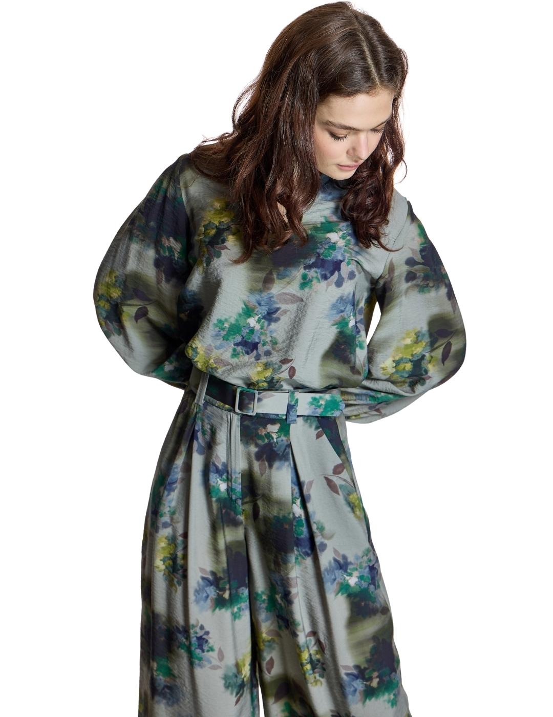 Alba Conde Blusa fluida con estampado floral