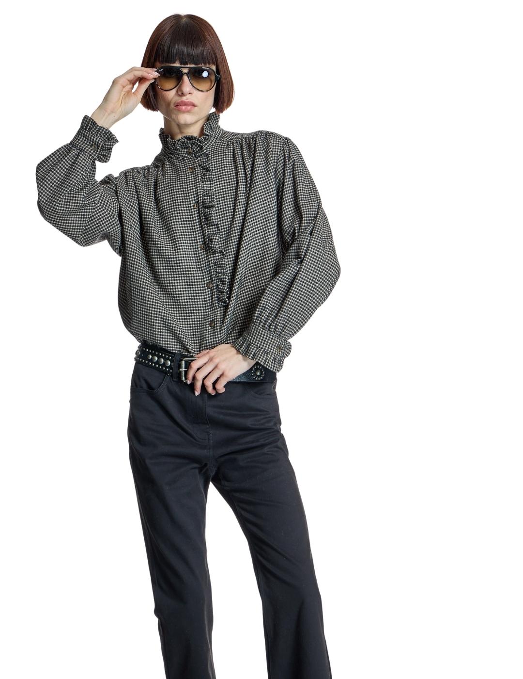 Alba Conde Blusa Negra