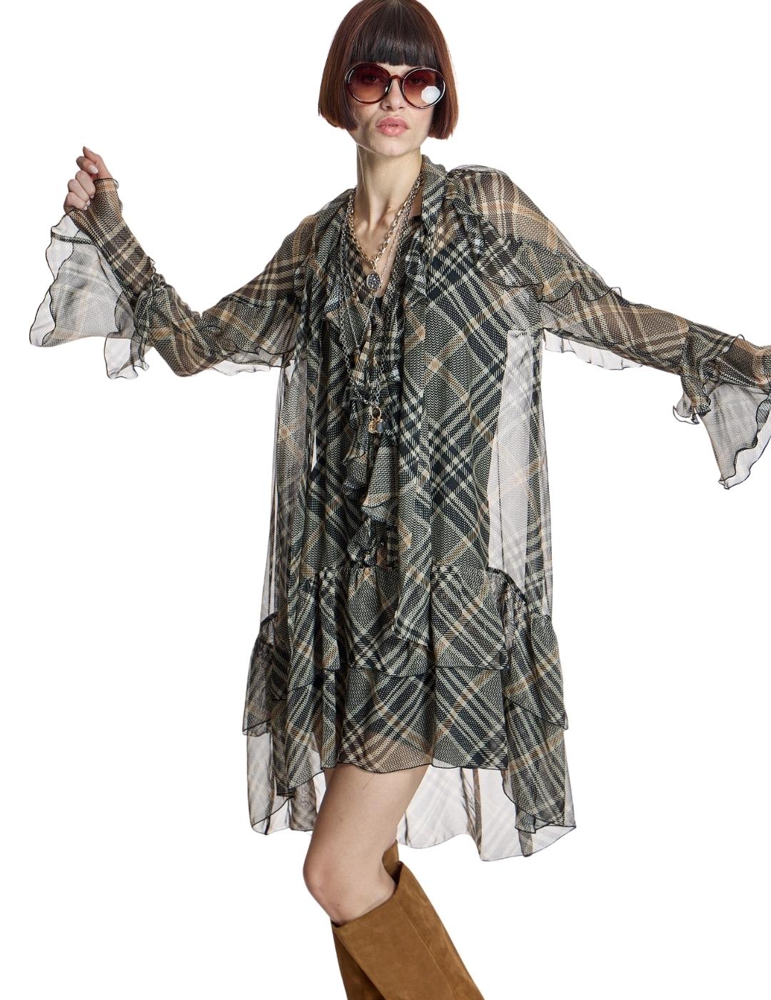 Alba Conde Vestido Corto de cuadros con volantes