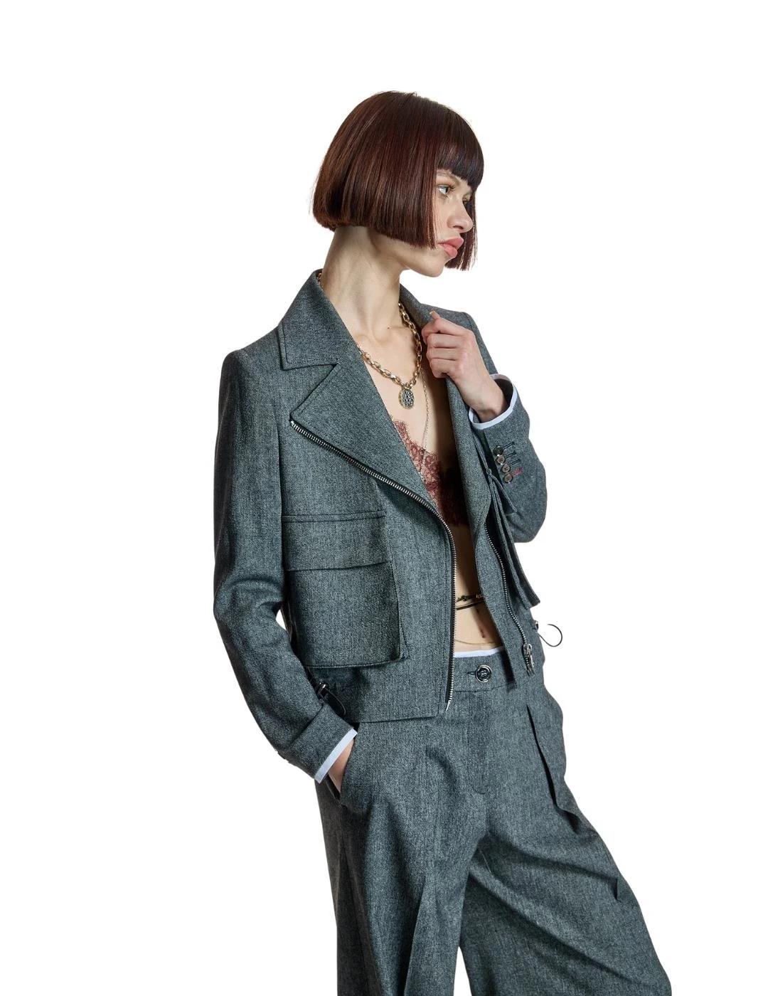 Alba Conde Chaqueta corta gris