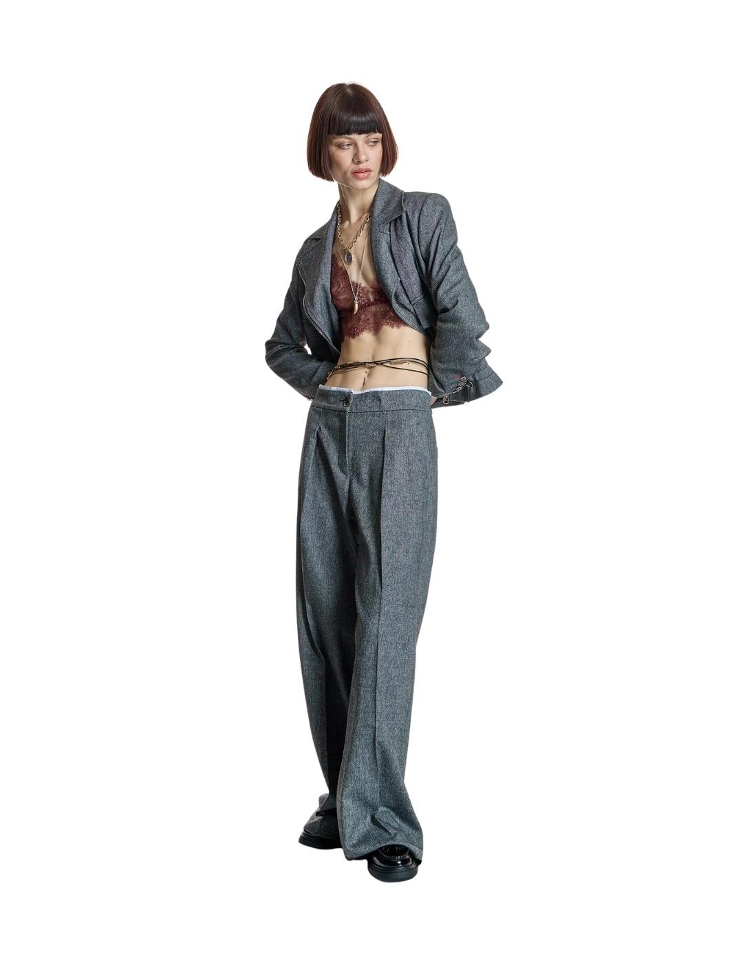 Alba Conde Pantalón gris ancho con pinzas