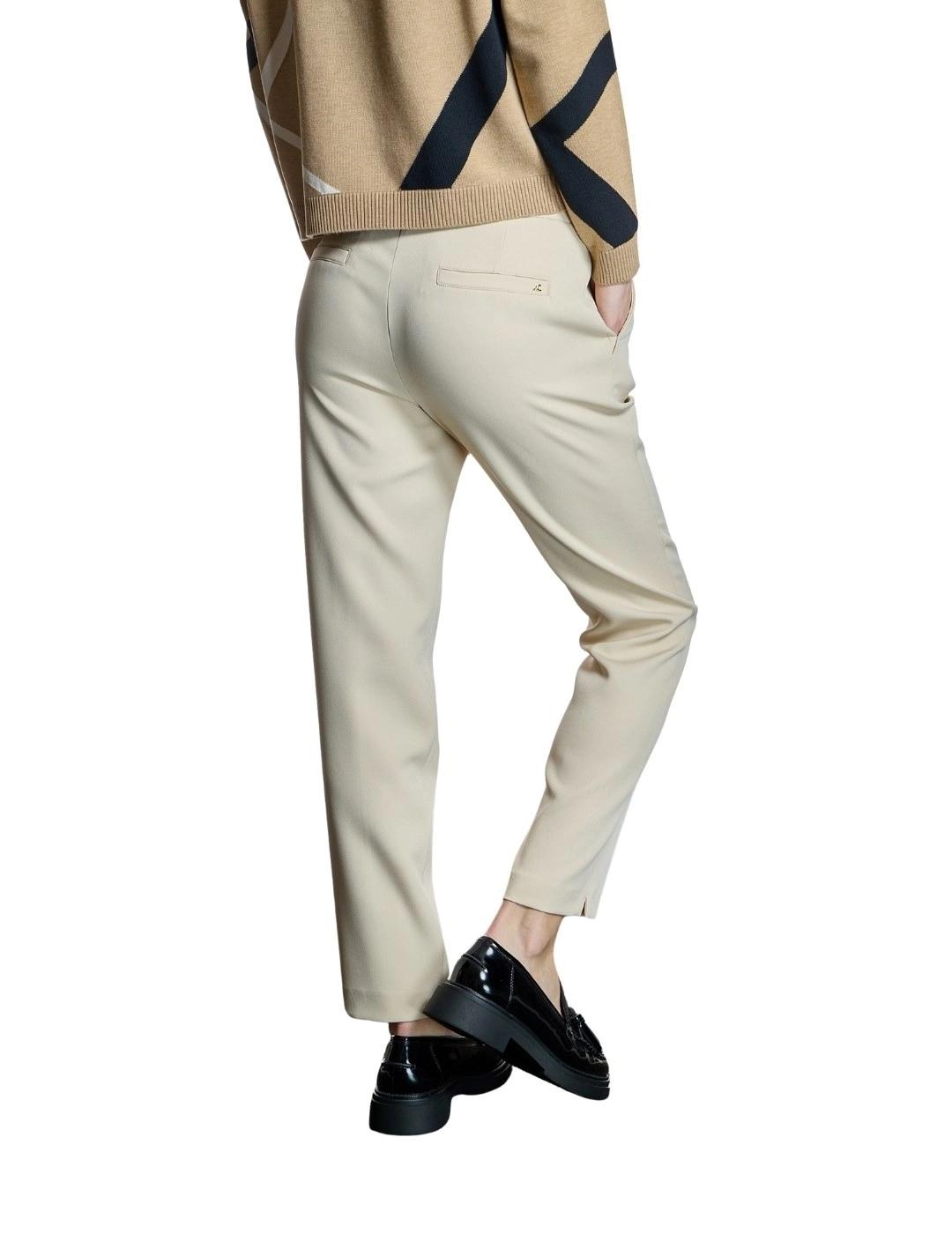 Alba Conde Pantalón Beige tiro medio