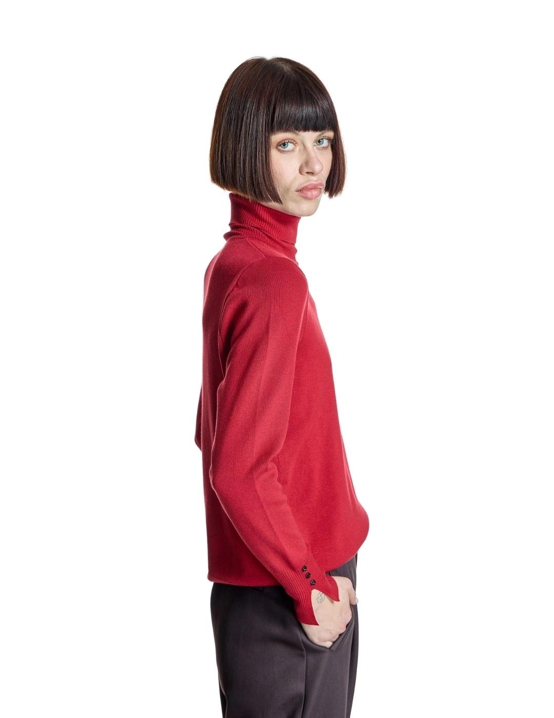 Alba Conde Jersey Negro de punto fino cuello vuelt