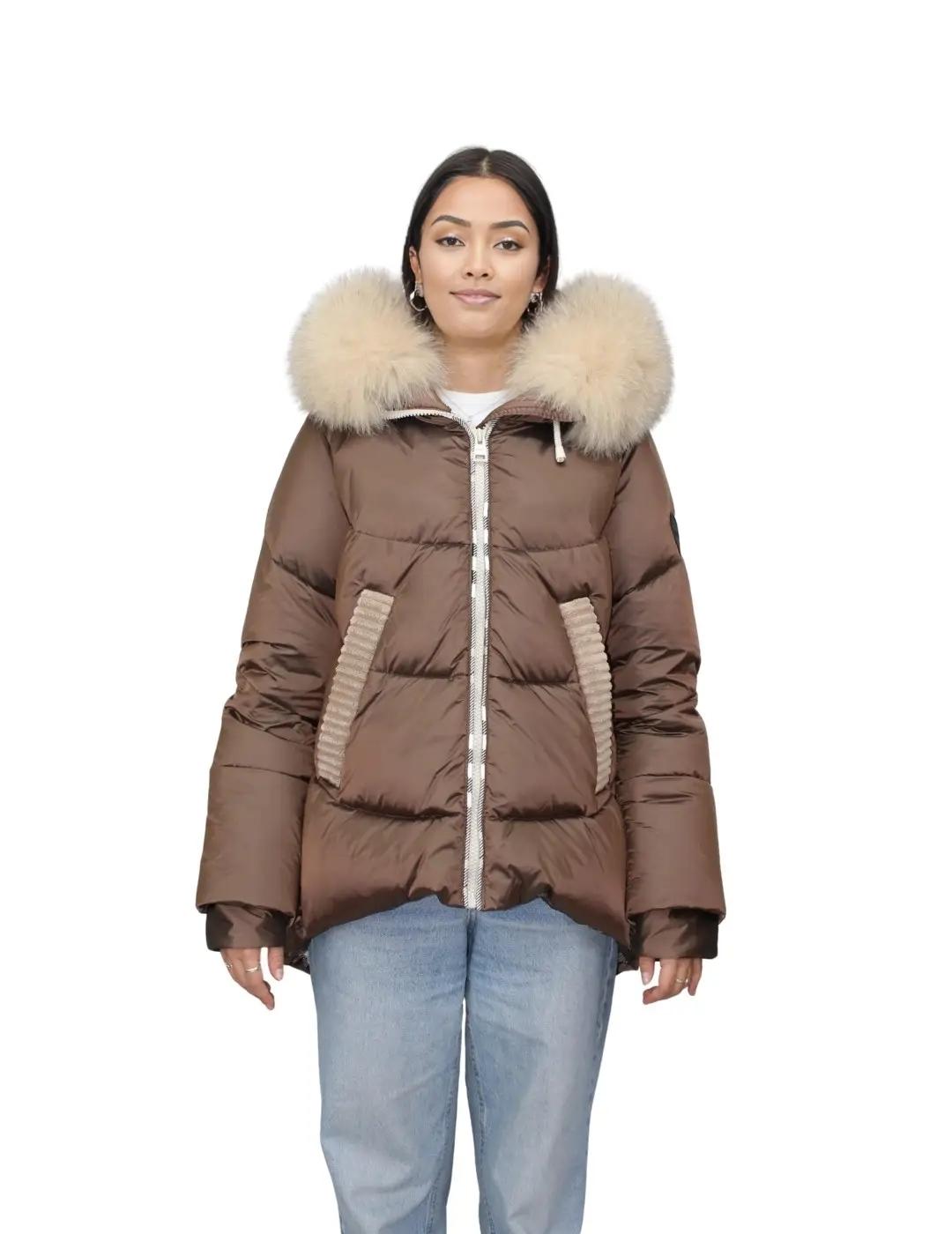 Flo&Clo Parka Marrón corta con capucha