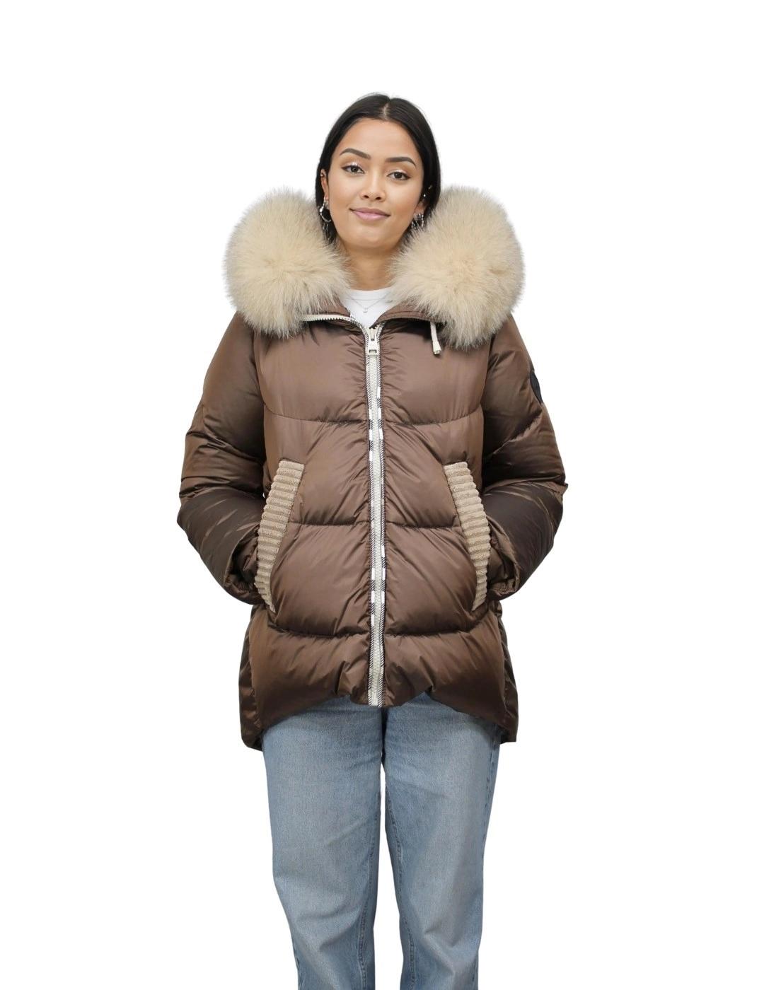 Flo&Clo Parka Marrón corta con capucha