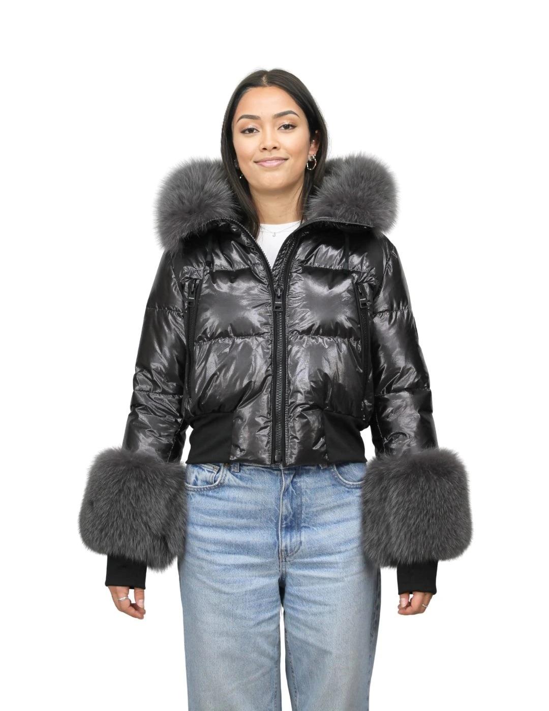 Flo&Clo Plumífero corto Metalizado con capucha