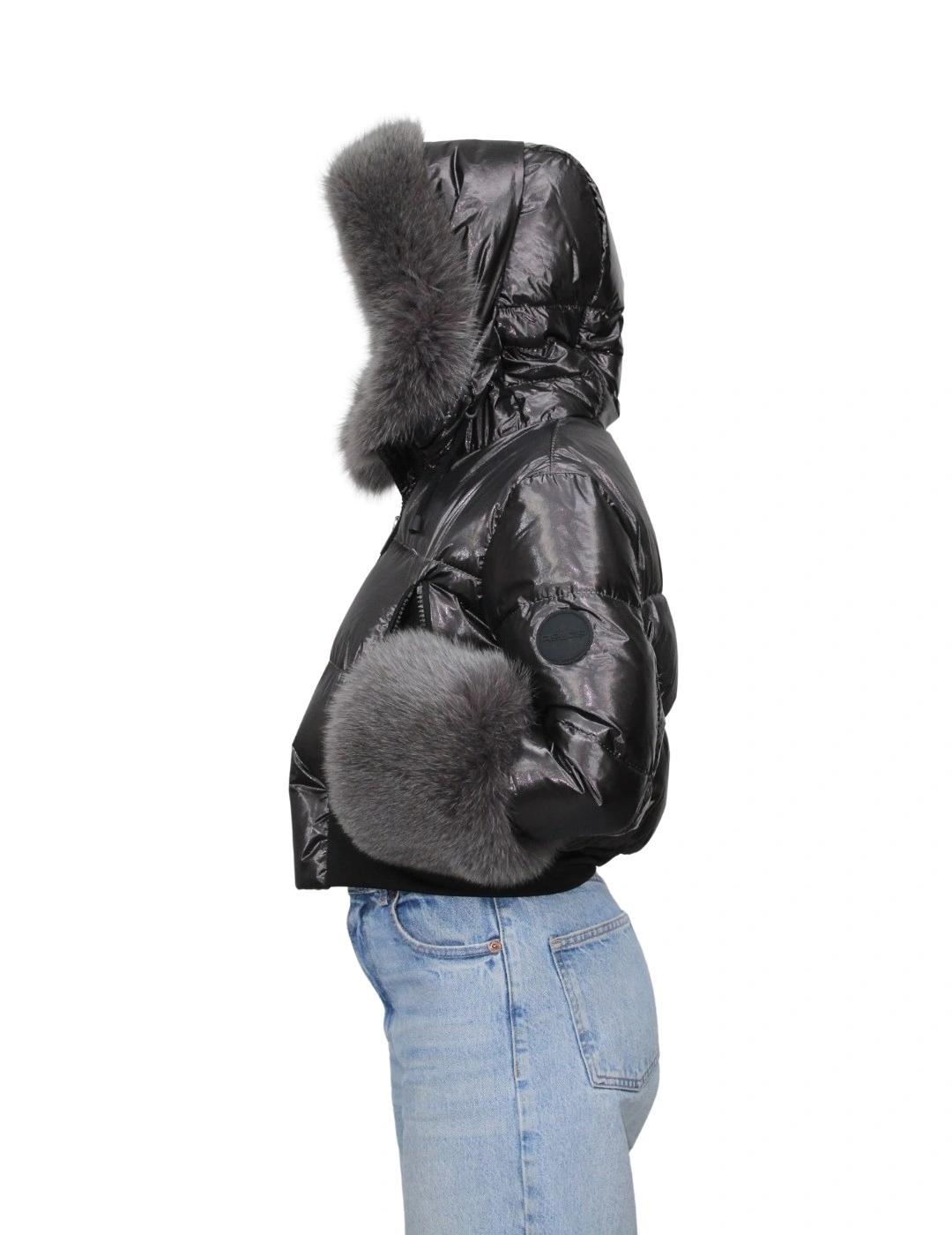 Flo&Clo Plumífero corto Metalizado con capucha