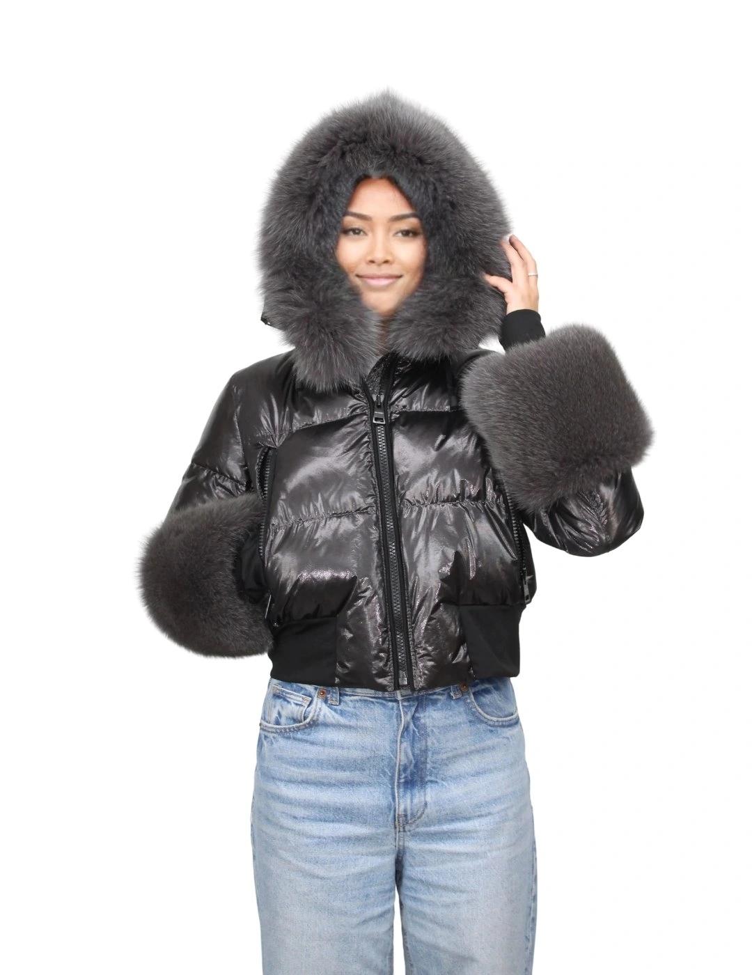 Flo&Clo Plumífero corto Metalizado con capucha