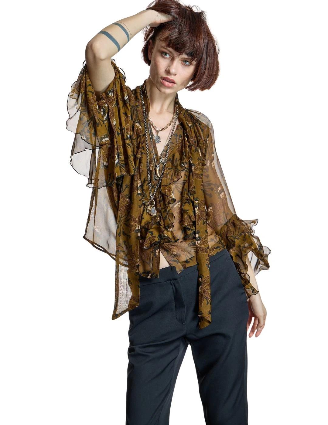 Alba Conde Blusa estampada con volantes