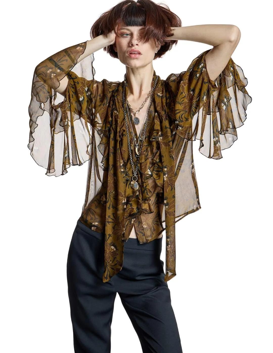 Alba Conde Blusa estampada con volantes