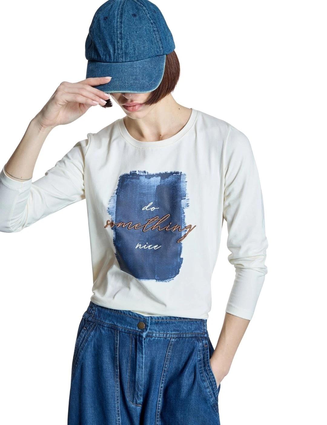 Alba Conde Camiseta Cruda con print azul