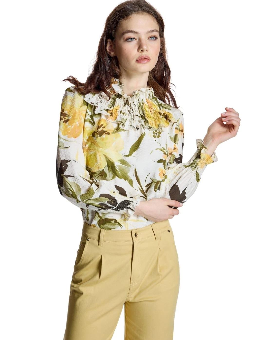 Alba Conde Blusa flores amarillas