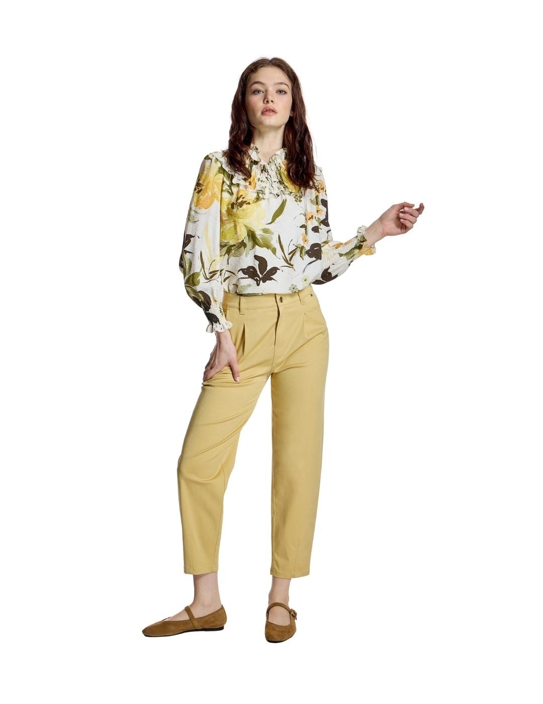 Alba Conde Blusa flores amarillas
