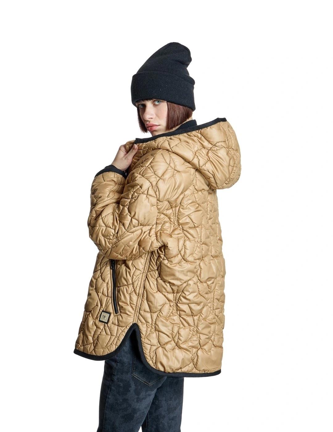 Alba Conde Parka acolchada camel con textura