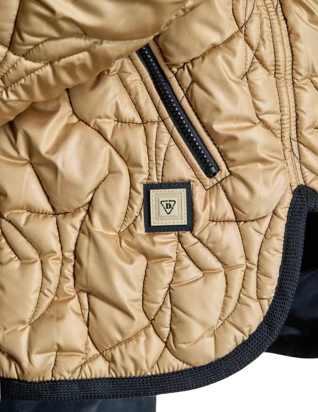 Alba Conde Parka acolchada camel con textura