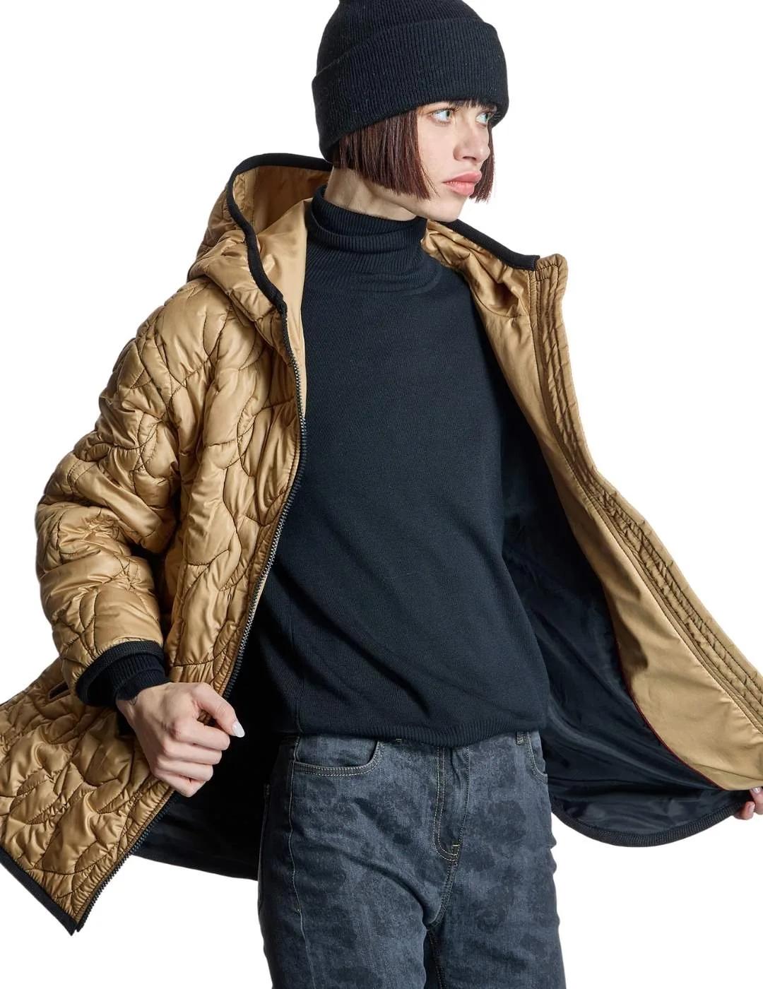 Alba Conde Parka acolchada camel con textura
