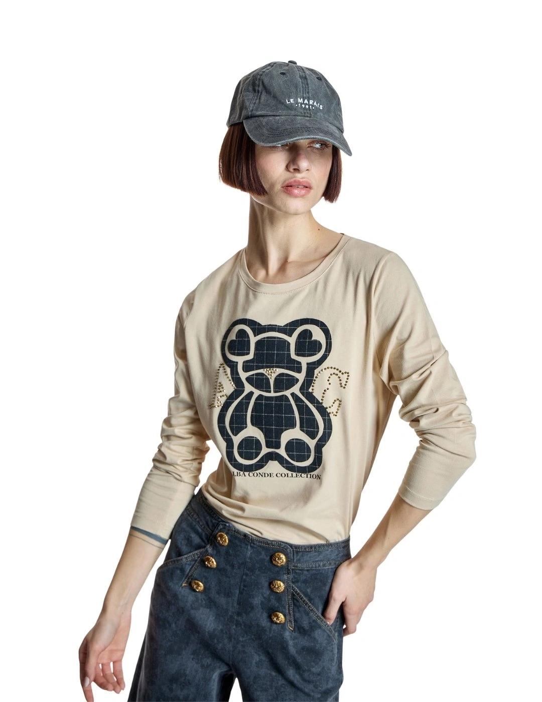 Alba Conde Camiseta Beige con print de oso