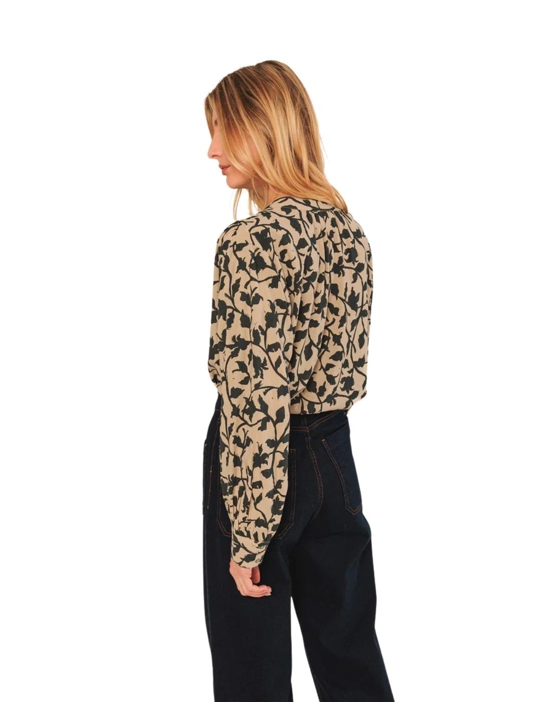 Indi & Cold Blusa cuello mao Beige