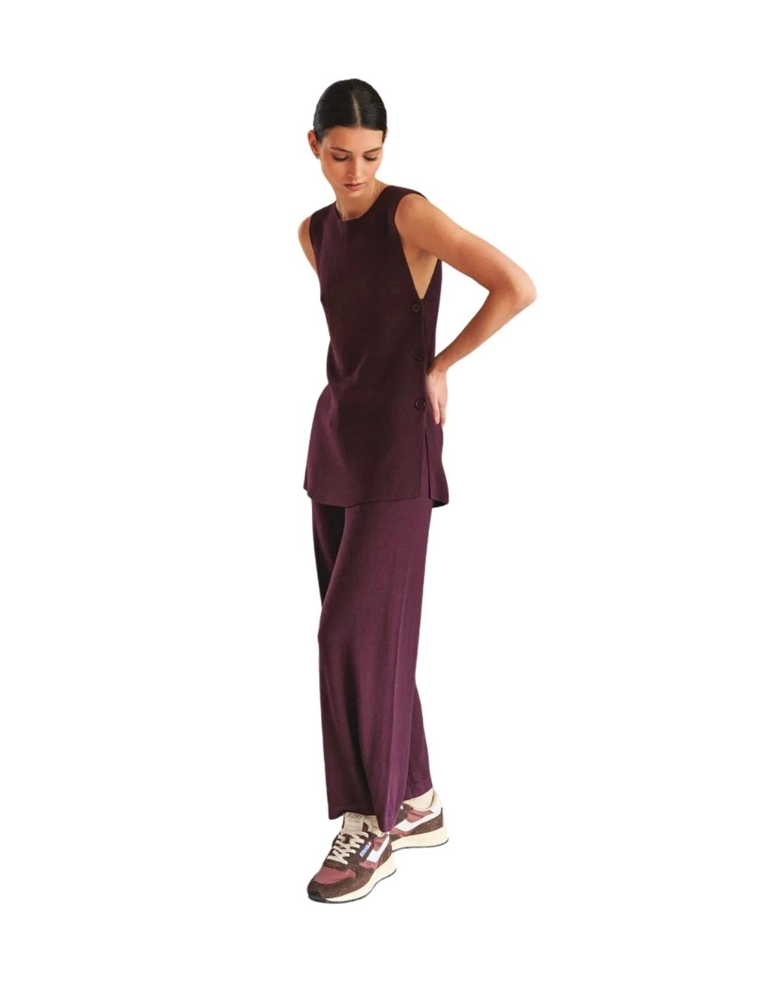 Indi & Cold Chaleco largo botones Berenjena