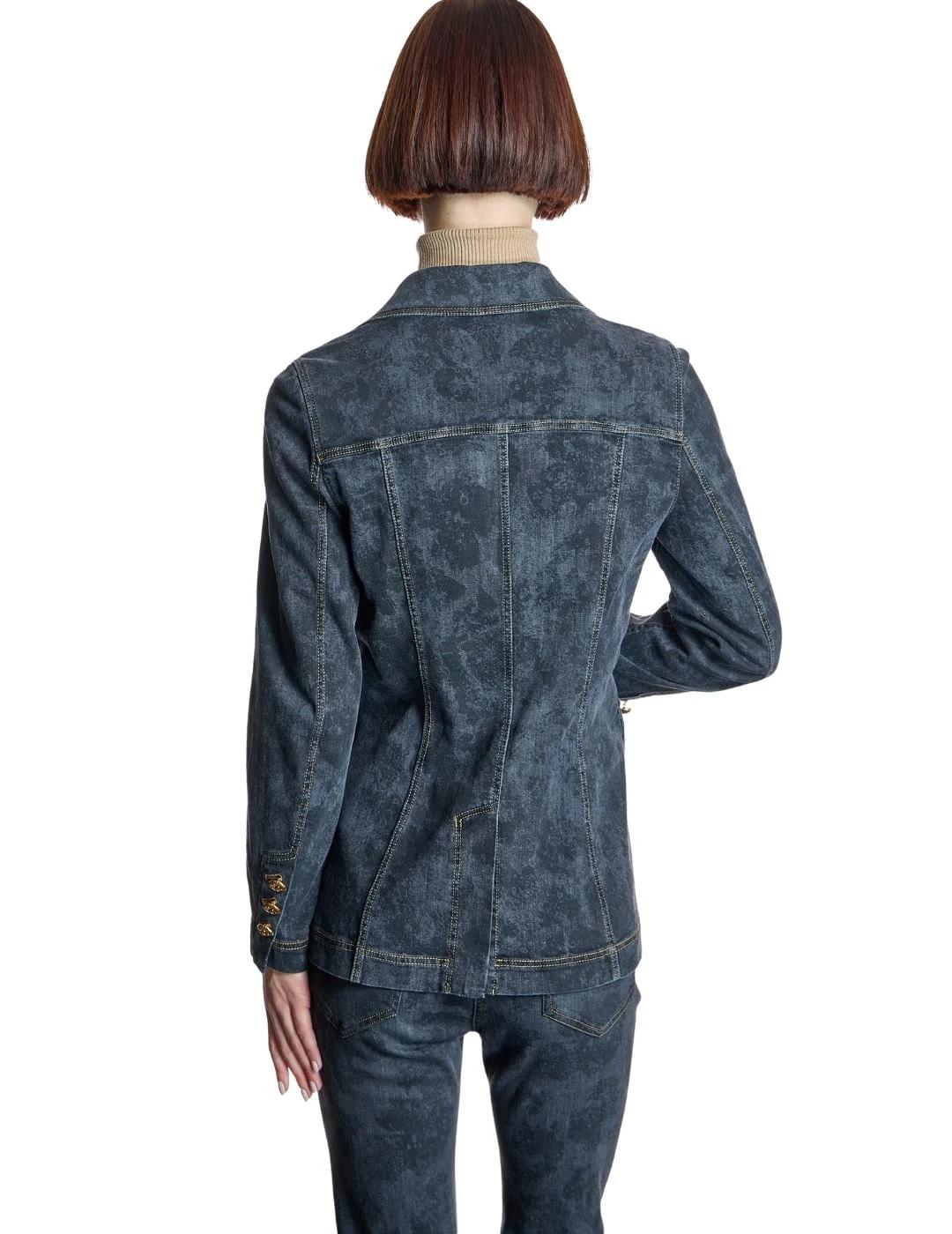 Alba Conde Blazer entallada estampada bolsillos