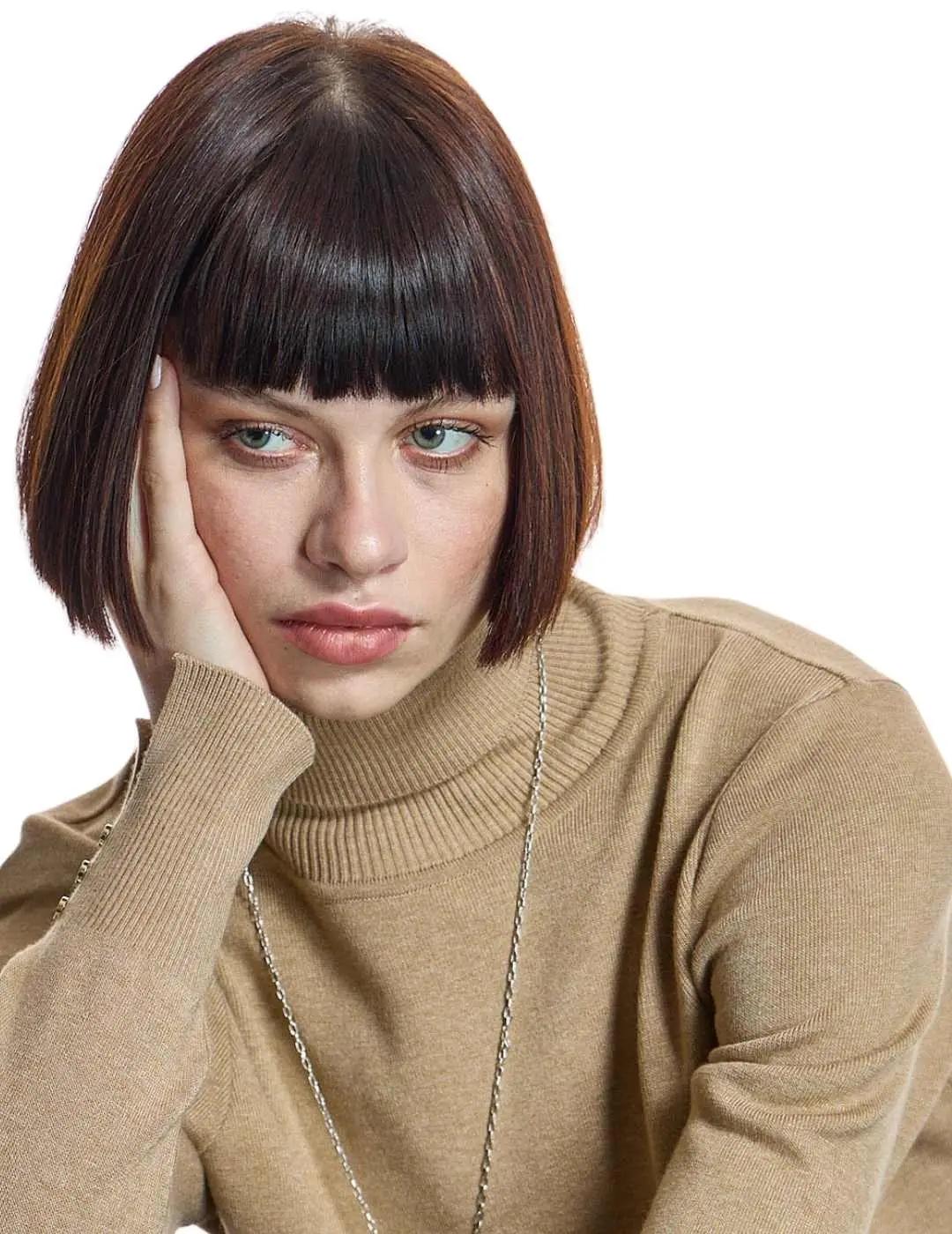 Alba Conde Jersey Camel de punto fino cuello vuelt