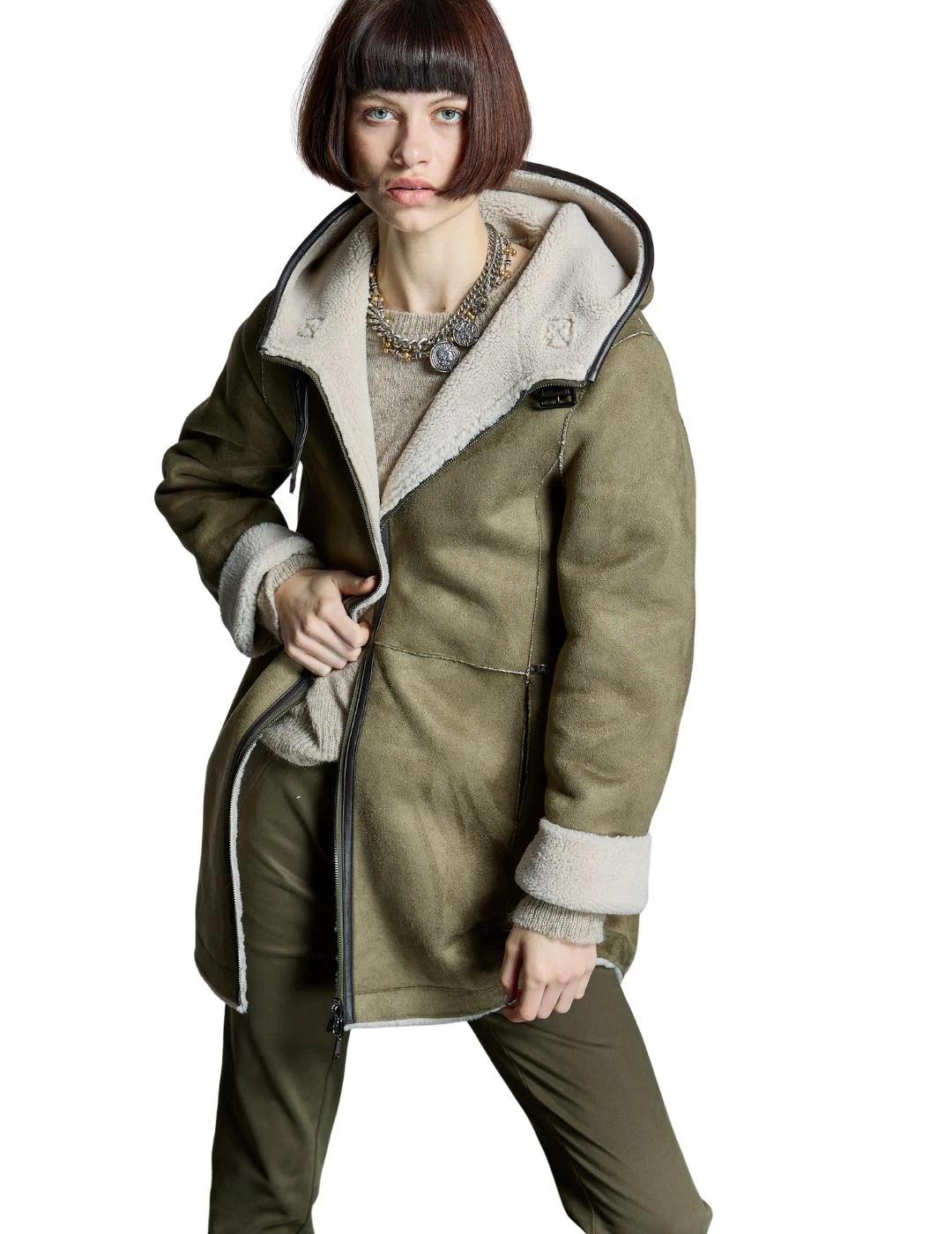 Alba Conde Chaquetón Kaki doble faz