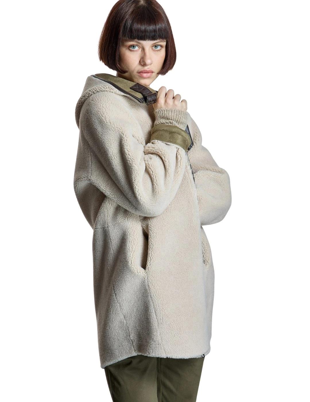 Alba Conde Chaquetón Kaki doble faz