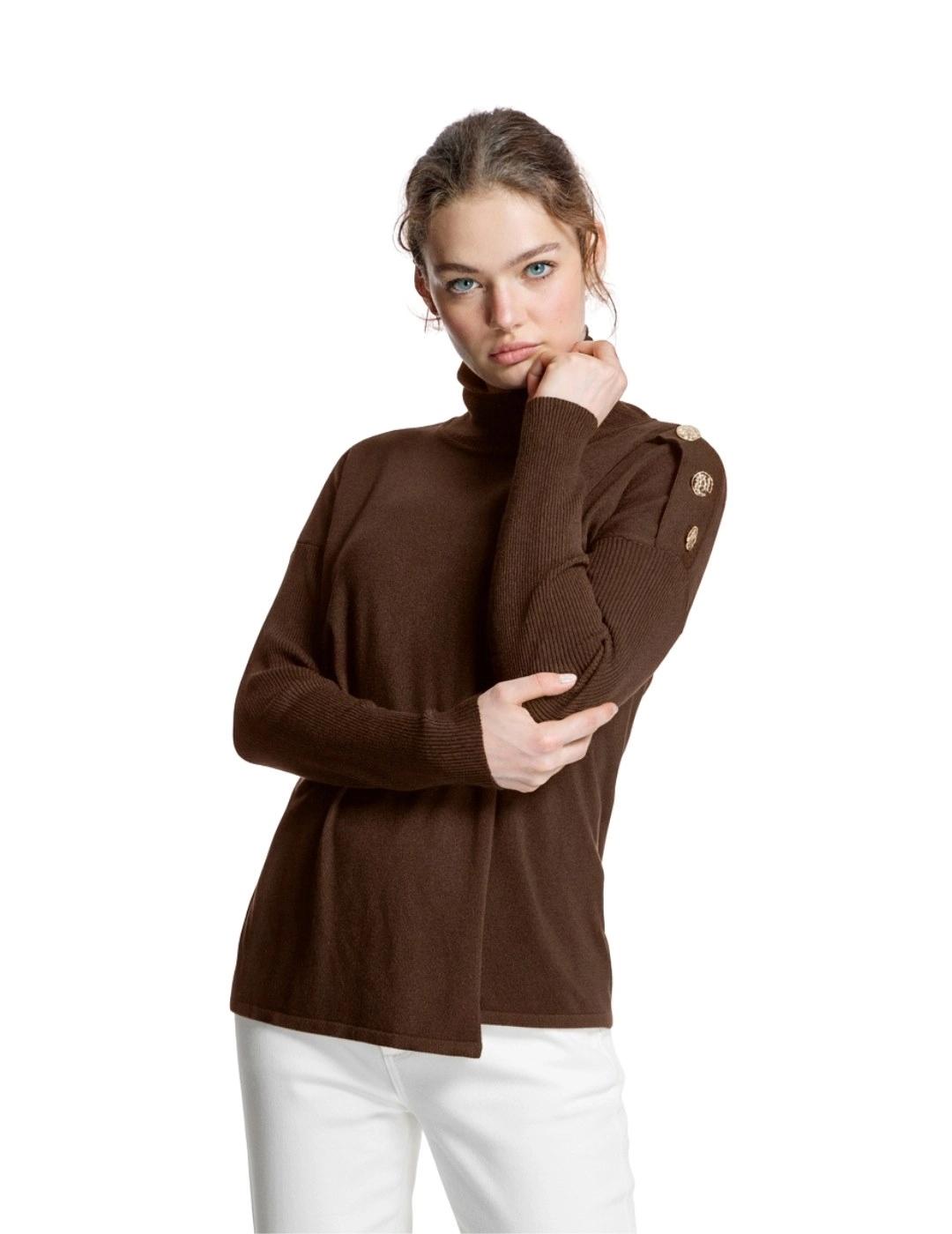 Alba Conde Jersey Marrón cuello vuelto y botones