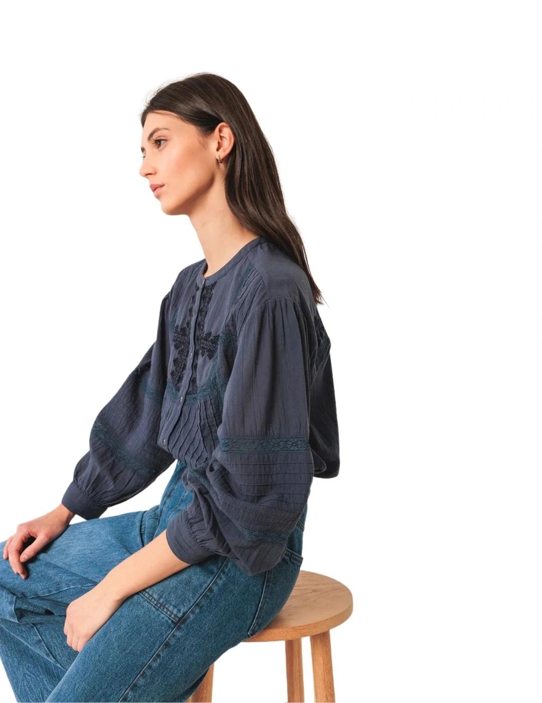 Indi & Cold Camisa Bordado Étnico Índigo