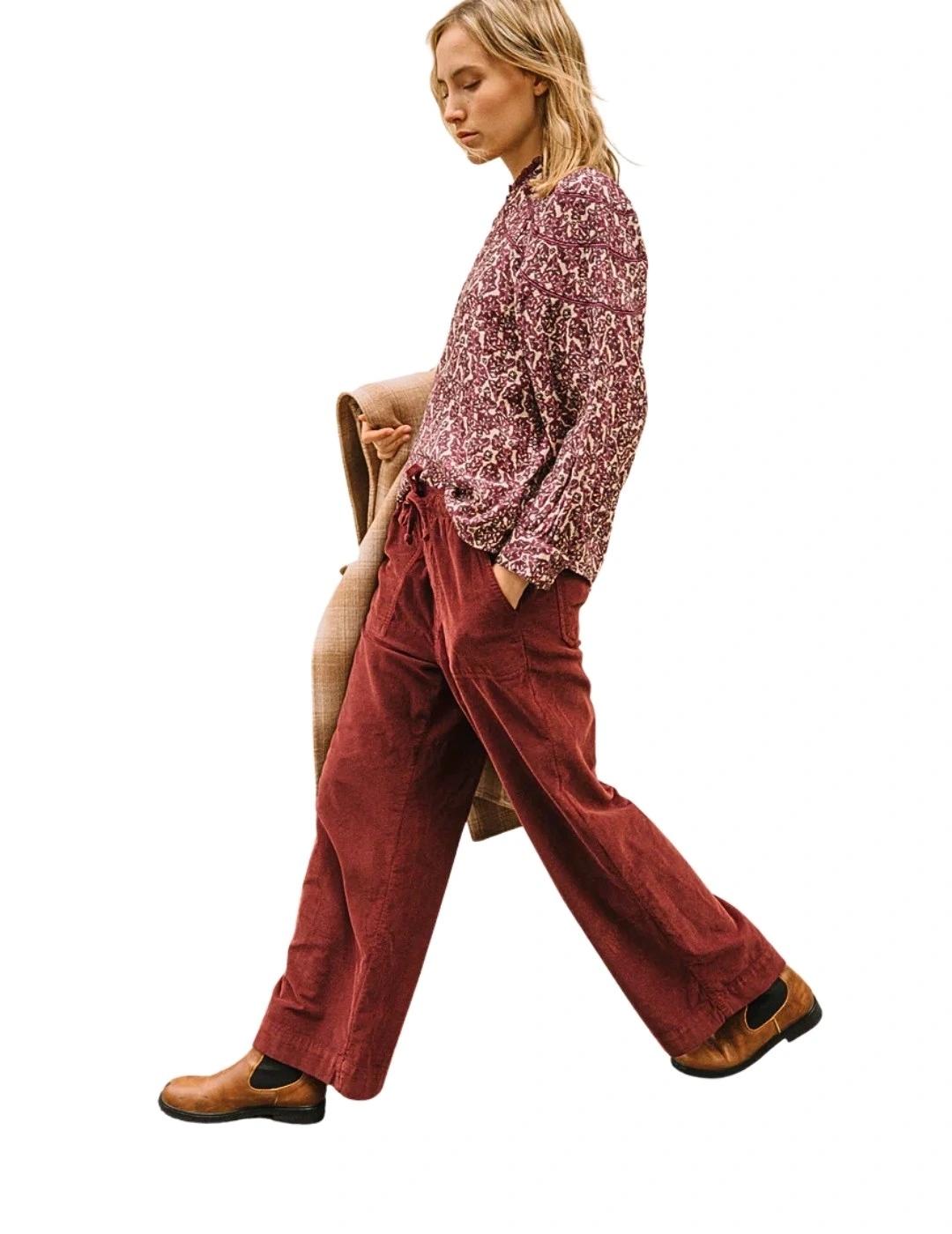 Indi & Cold Blusa con motivos botánicos Cereza