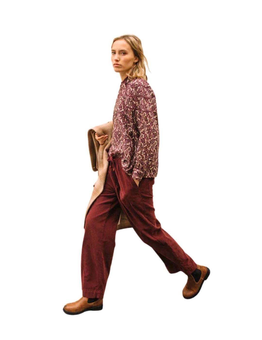 Indi & Cold Blusa con motivos botánicos Cereza