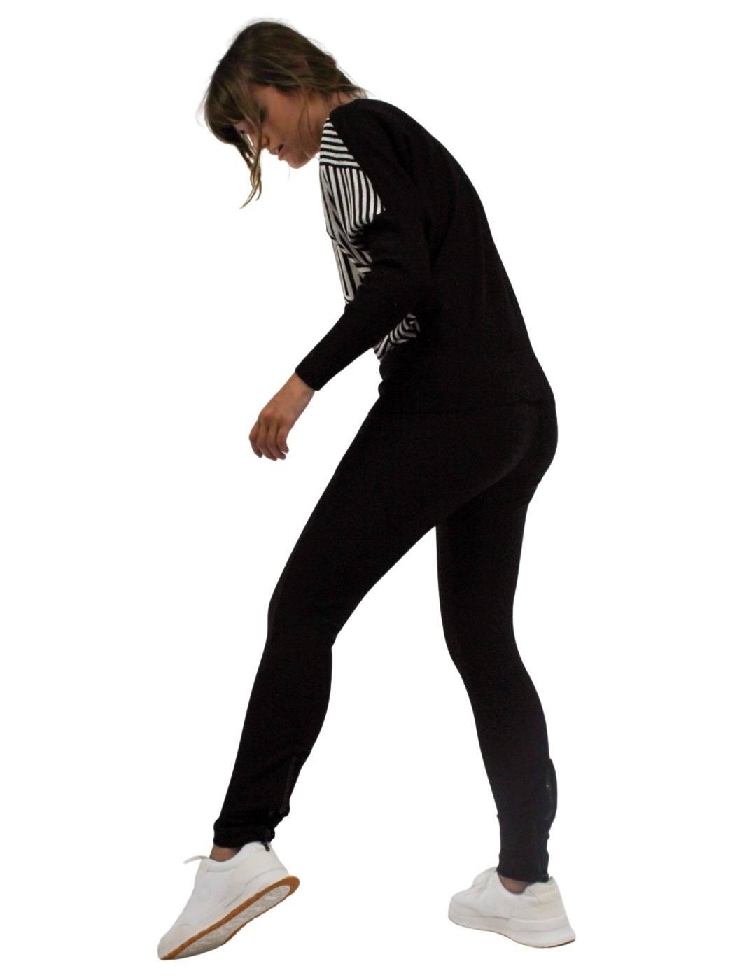 Jersey Hongo Negro Estampado Para Mujer