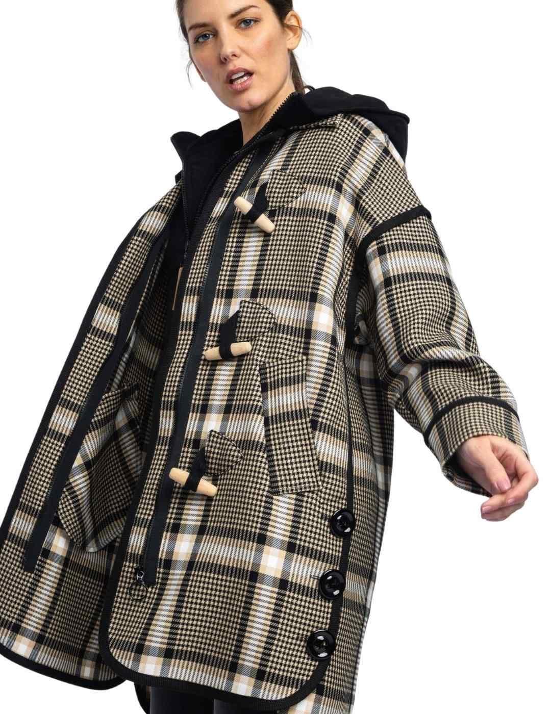 Abrigo Alba Conde Cuadros Camel y Negro Para Mujer
