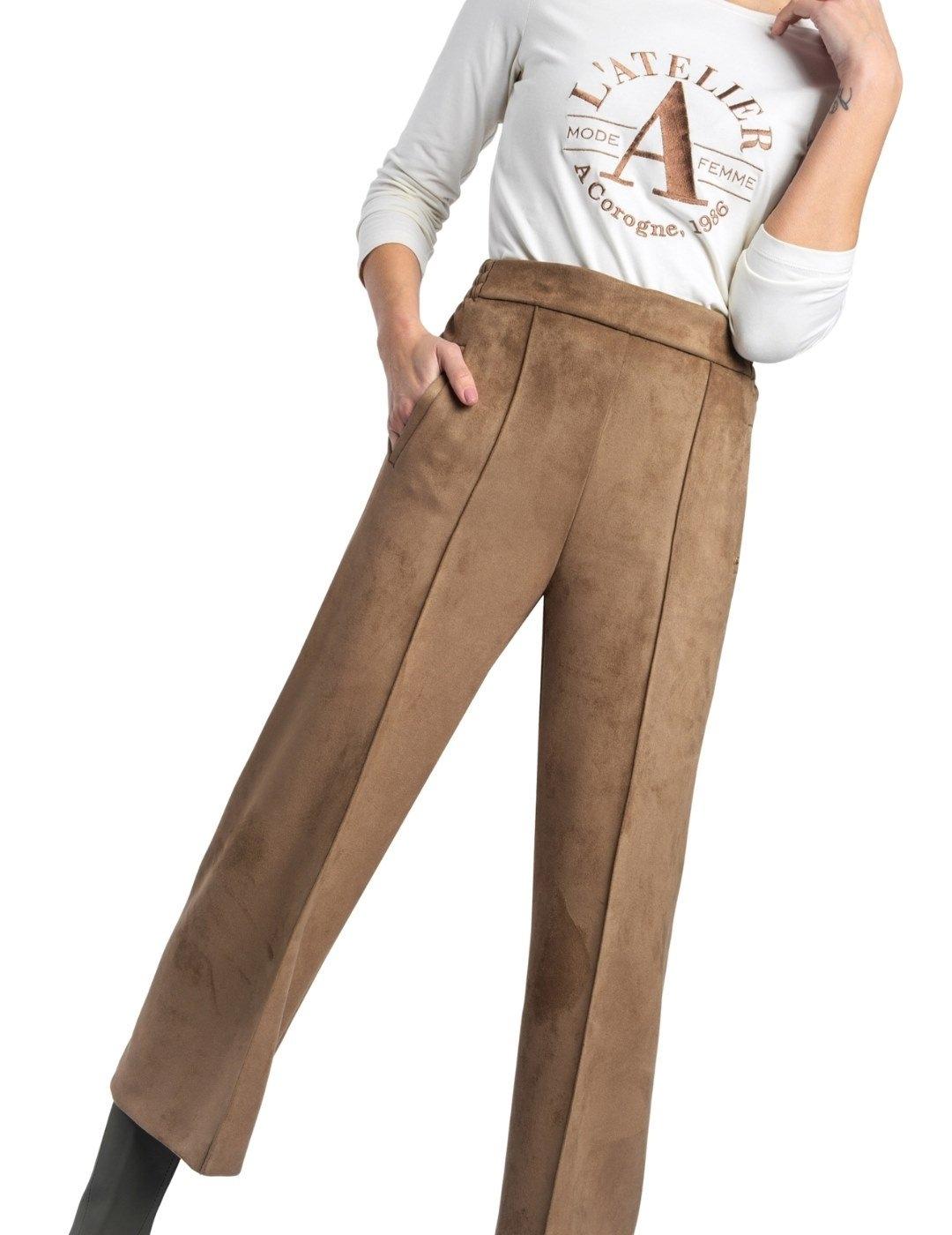 Camiseta Alba Conde Crudo Escudo Para Mujer